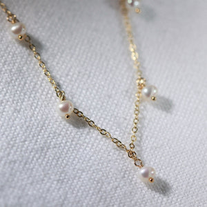 Freshwater pearl Charm Necklace in 14 kt Gold-Filled