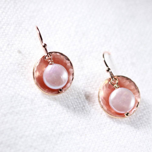 pink coin pearl and Hammered disc Earrings in 14 kt Rose Gold Filled