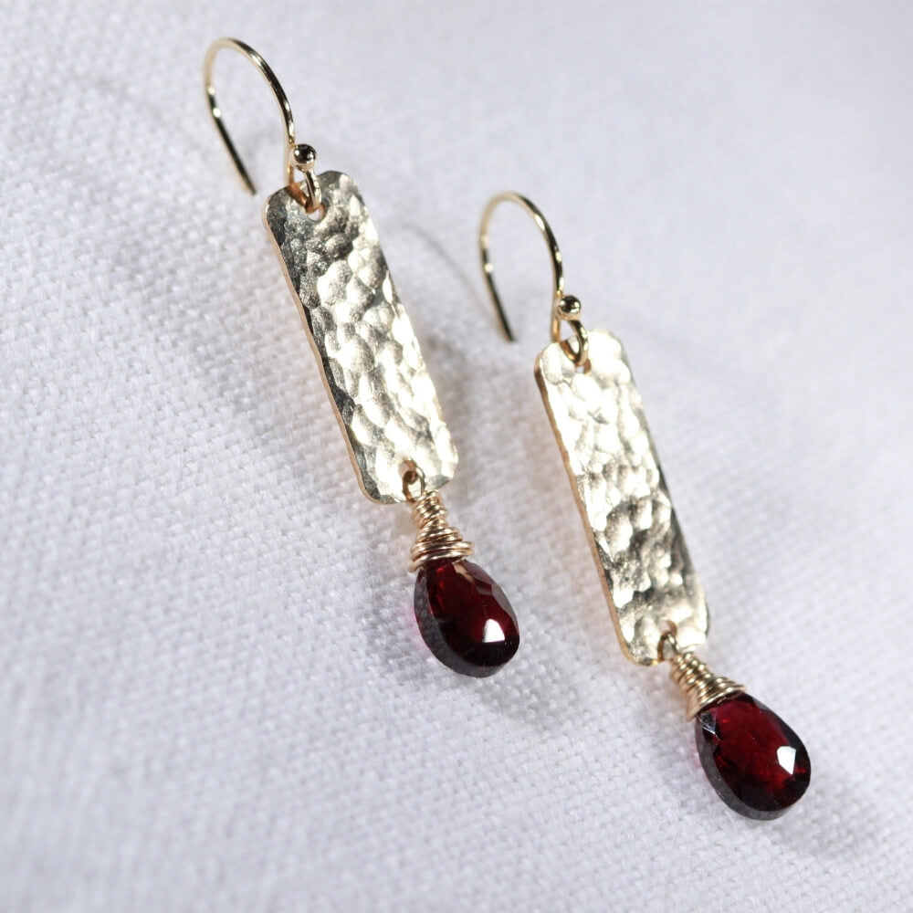 Garnet and Hammered Bar Earrings in 14 kt Gold Filled