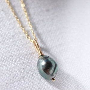 Tahitian Black Pearl Pendant Necklace in 14 kt Gold-Filled
