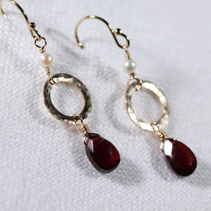 Garnet Hammered circle Earrings in 14 kt Gold Filled