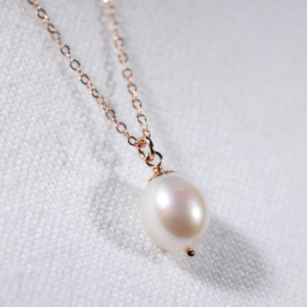 Freshwater Pearl Necklace in 14kt rose gold filled