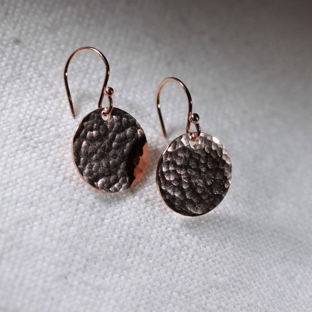 Shiny Hammered disc Earrings in 14 kt Rose Gold Filled