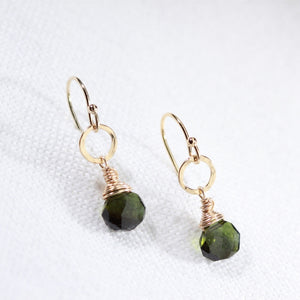 Tourmaline, Green gemstone and hammered circle Earrings in 14 kt Gold Filled