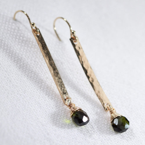 Tourmaline, Green gemstone and Hammered bar earrings in 14kt gold filled