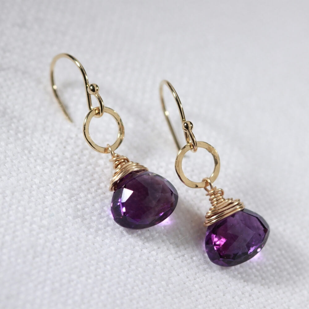 Amethyst and hammered circle Earrings in 14 kt Gold Filled