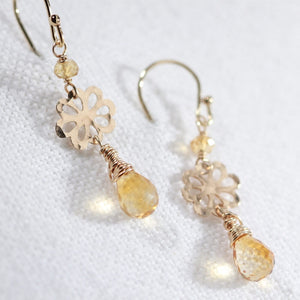 Citrine gemstone and hammered flower Earrings in 14 kt Gold Filled